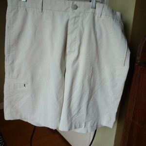 GREG NORMAN GOLF/TENNIS SHORT NW SIZE 38 BEIGE COLOR